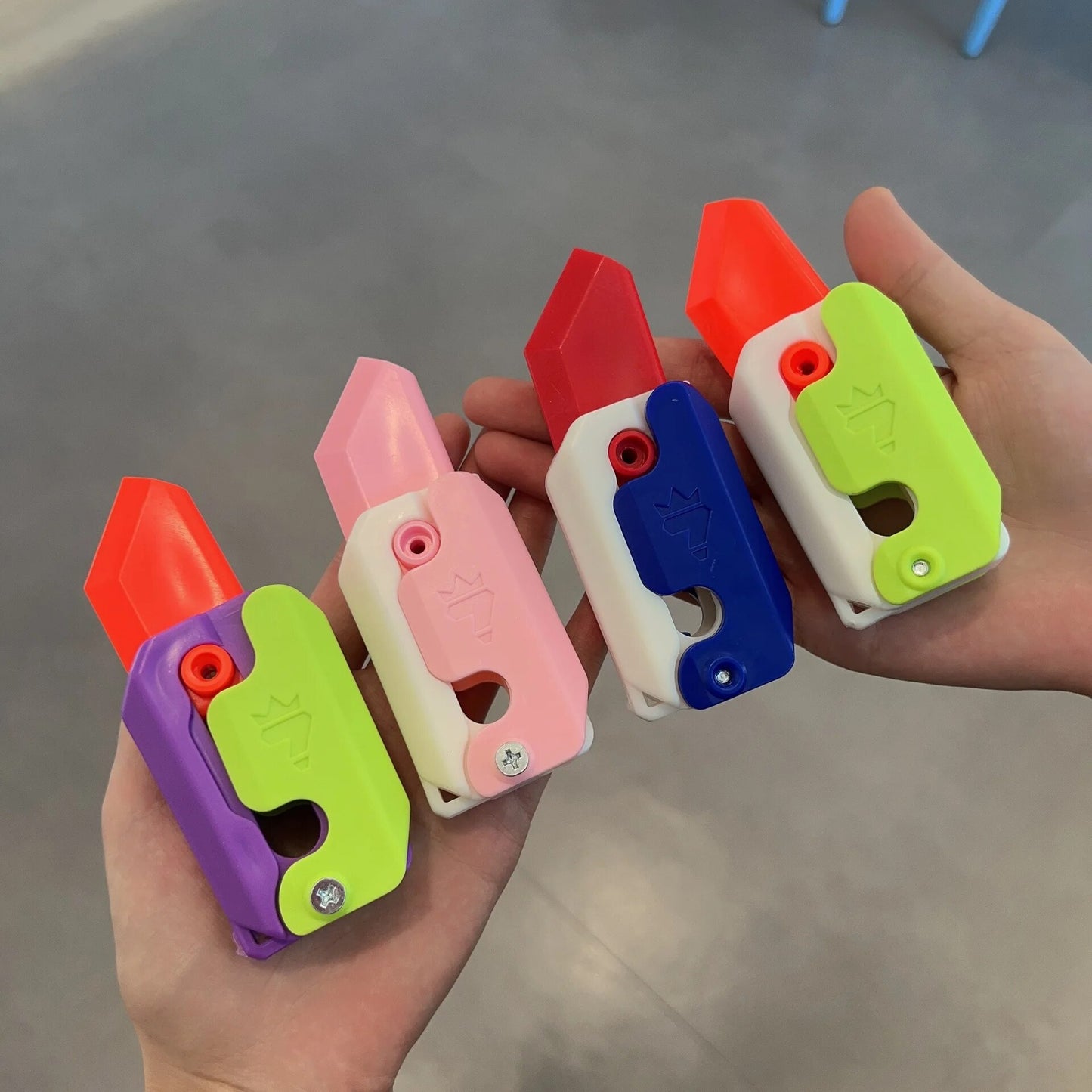 New 3D rinting Gravity Knife Carrot Knife Silky HOT Explosive Gravity Knife Carrot Knife Decompression Push Card Small Toy Gift