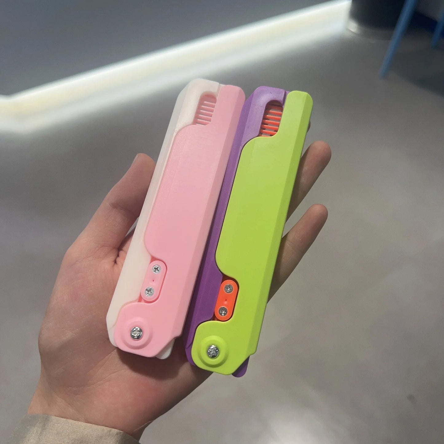 New 3D rinting Gravity Knife Carrot Knife Silky HOT Explosive Gravity Knife Carrot Knife Decompression Push Card Small Toy Gift